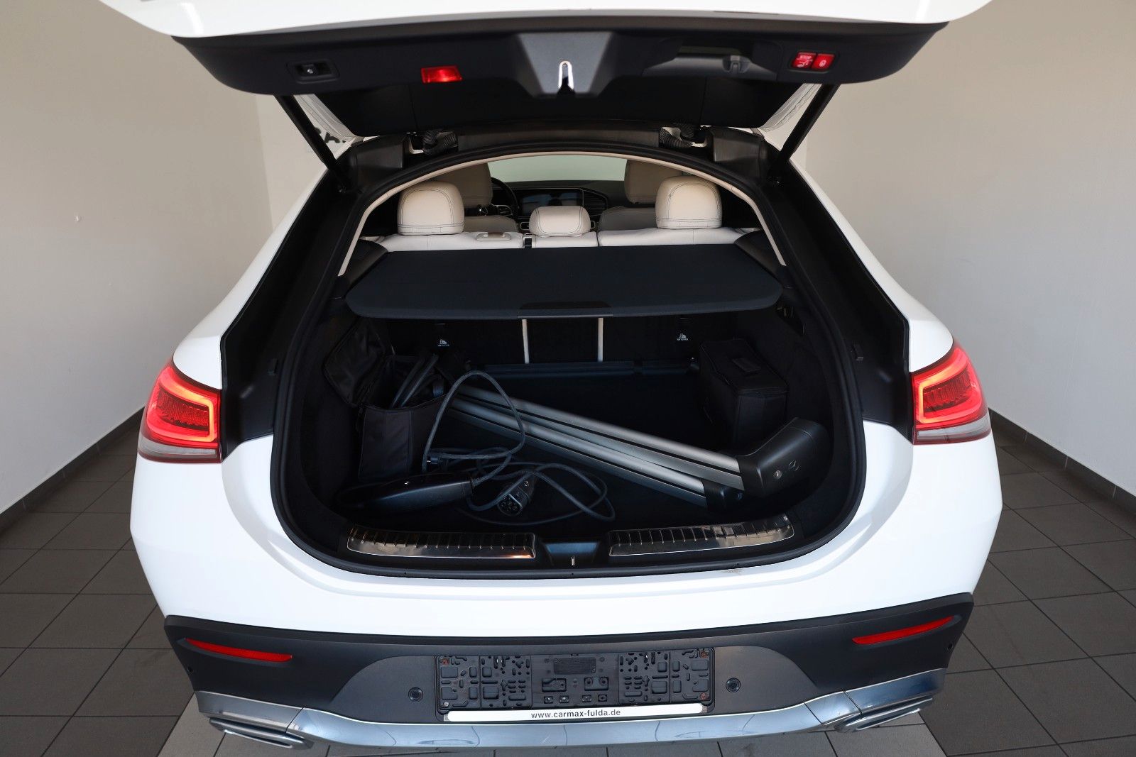 Fahrzeugabbildung Mercedes-Benz GLE 350e Coupe 4M Leder,Navi,LED,Park-Paket 360°