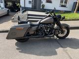 Harley-Davidson Road King Spezial Wilbers-Kesstech- Stage 2 - Motorräder in Solingen