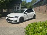 Volkswagen Golf GTI BMT Jahreswagen Zustand - Gebrauchtwagen in Gütersloh