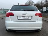 Audi A3 Sportback 1.6 TDI Ambition*NAVI*TEMPO*SHZ*TEL - Audi A3 aus 2011: Ambition