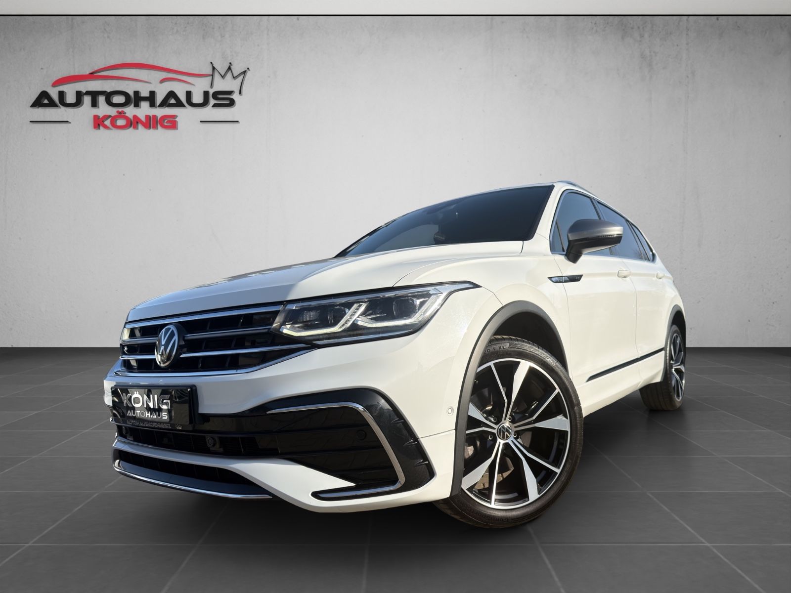 Volkswagen Tiguan Allspace R-Line 4M 7-Sitzer*AHK*ACC*20"
