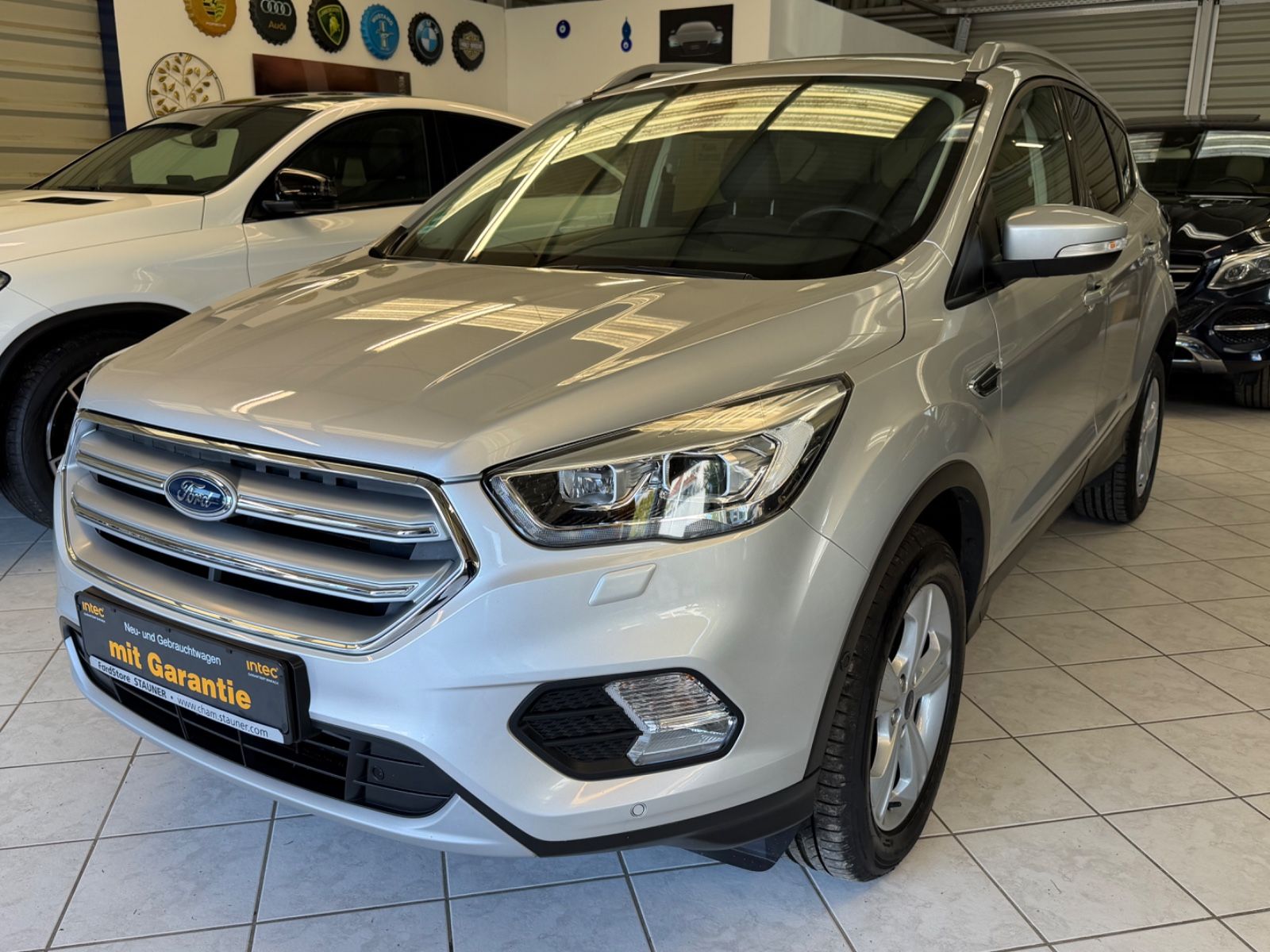 Ford Kuga Titanium 2.0 TDI 4x4 Autom Navi Xenon AHK