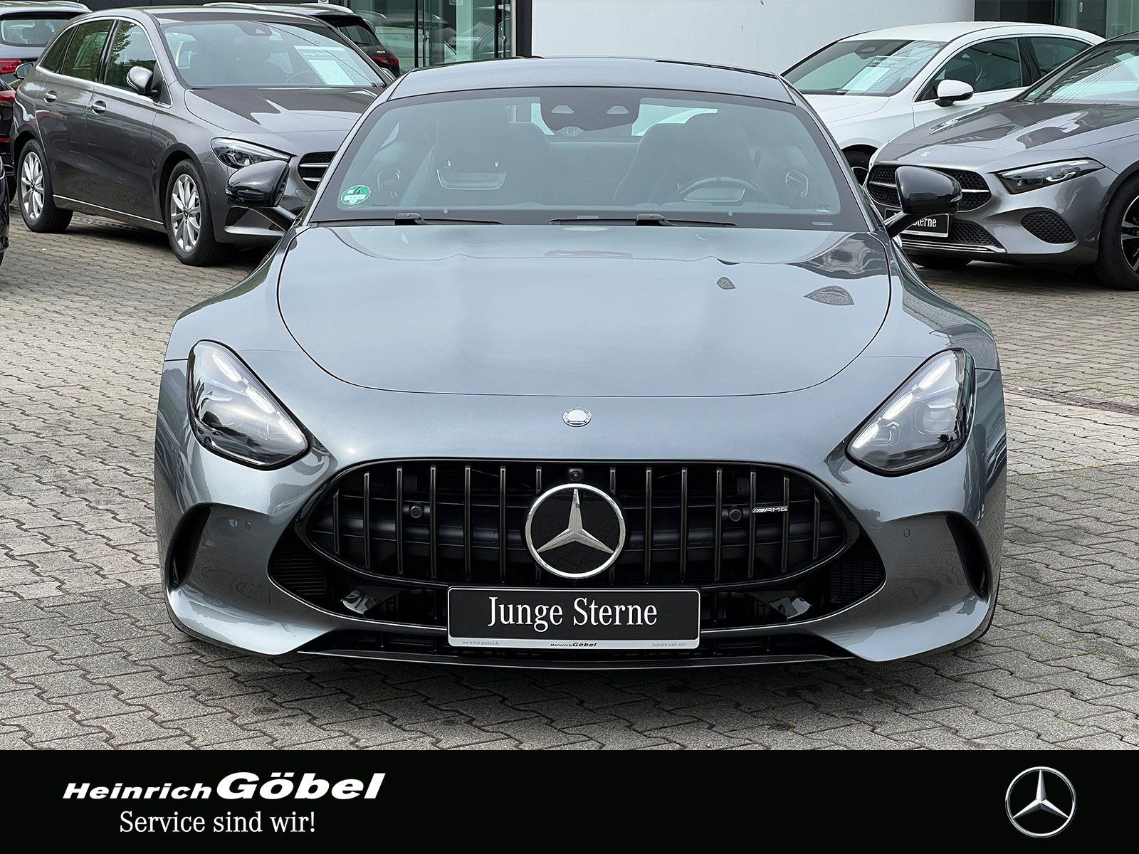 Fahrzeugabbildung Mercedes-Benz AMG GT 63 4M+ PREMIUM+ PANO HUD BURMESTER DISTRO