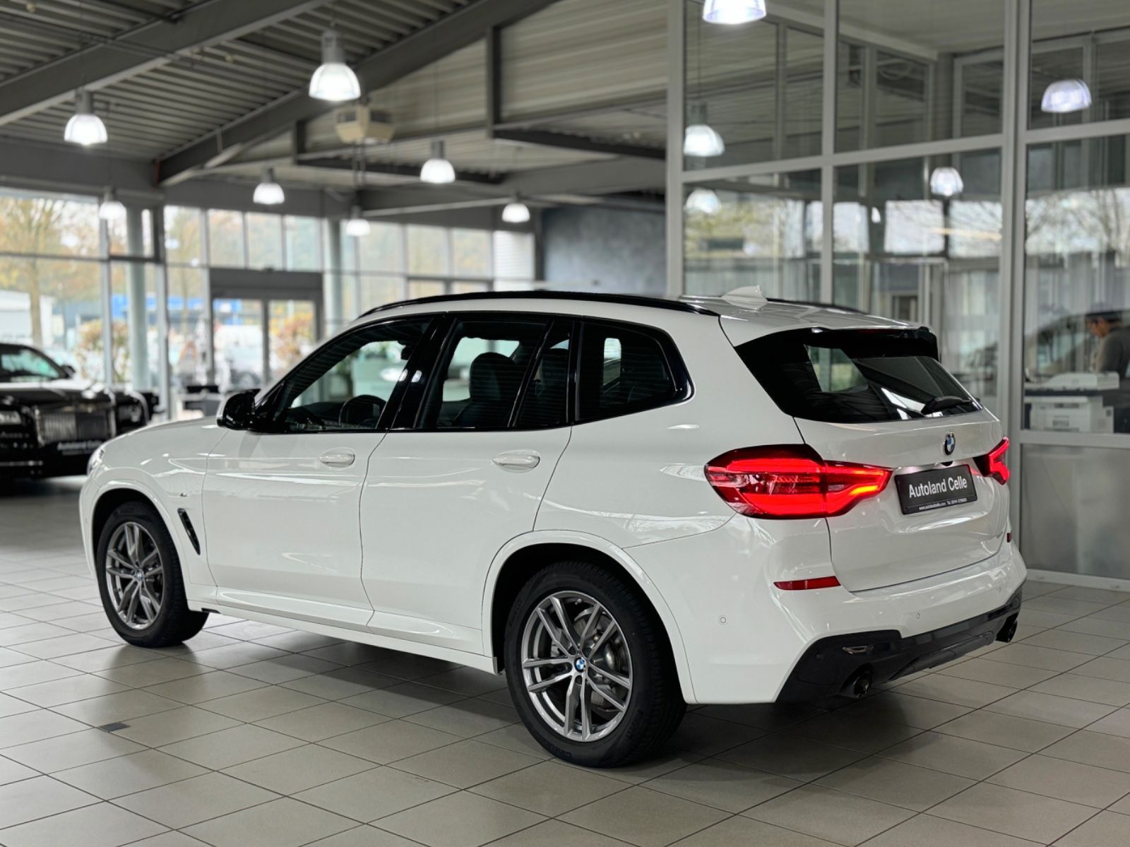 Fahrzeugabbildung BMW X3 xD20d M Sport Kamera DAB CockPitPro Alarm AHK