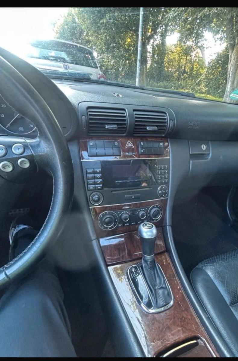 Mercedes-Benz C180 2004 — photo 6