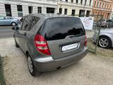 Mercedes-Benz A 150 2-Hand Scheckheft Klima Tempomat PDC - gebrauchte Mercedes-Benz A 150 aus dem Jahr 2006