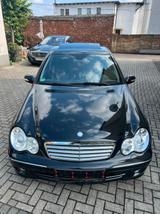 Mercedes-Benz C 220 Elegance/Xenon/Leder/Schiebedach/Tempo - gebrauchte Mercedes-Benz C 220 aus dem Jahr 2005