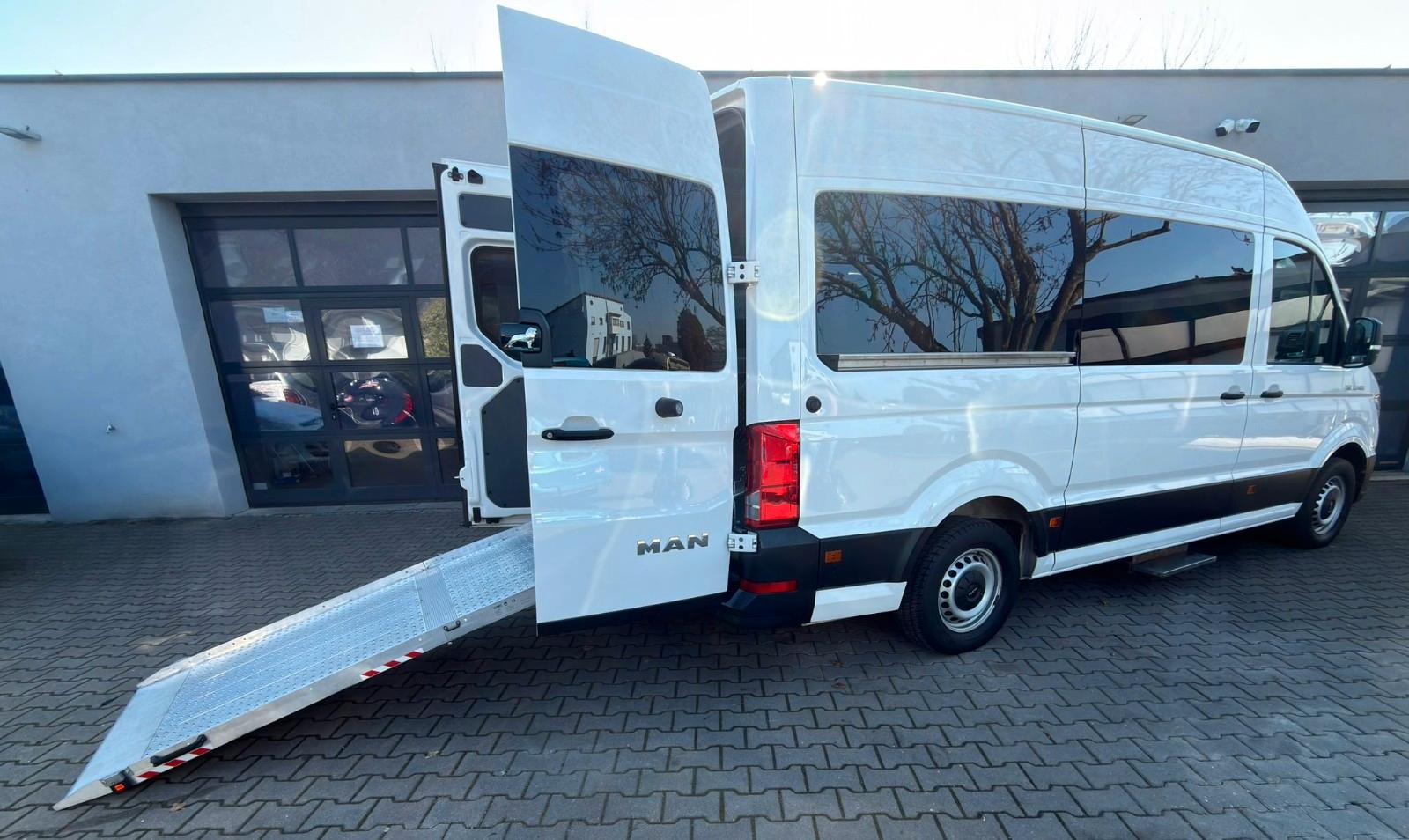 MAN TGE Elektro Navi*PDC*Kam*Rollstuhlrampe 9-Sitzer