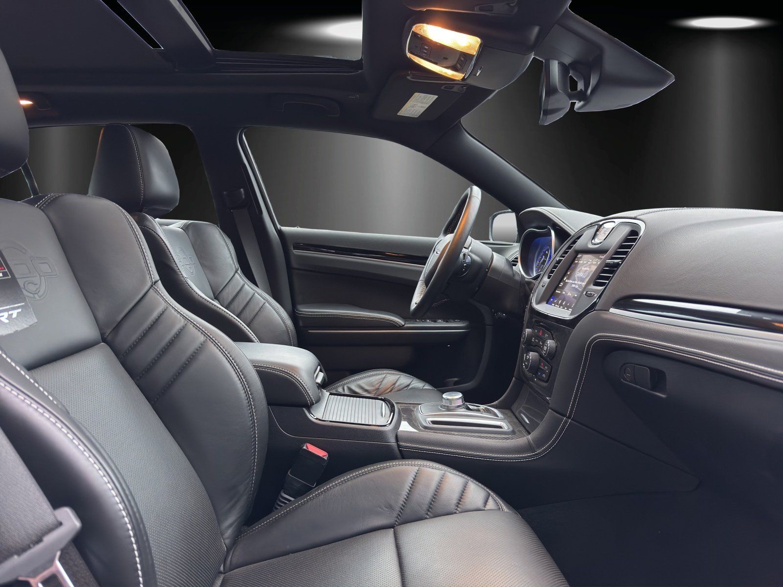 Fahrzeugabbildung Chrysler 300C Final Edition 6.4 Hemi V8/LED/PANO/LEDER