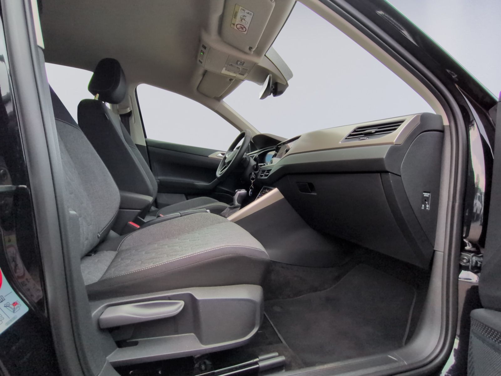 Polo 1.0 TSI DSG Move KAMERA+NAVI+SHZ