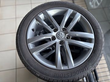 Bild 27 VW Golf VII R-LINE Lim. +PDC+NAVI+BI-XENON+ALU+BT+