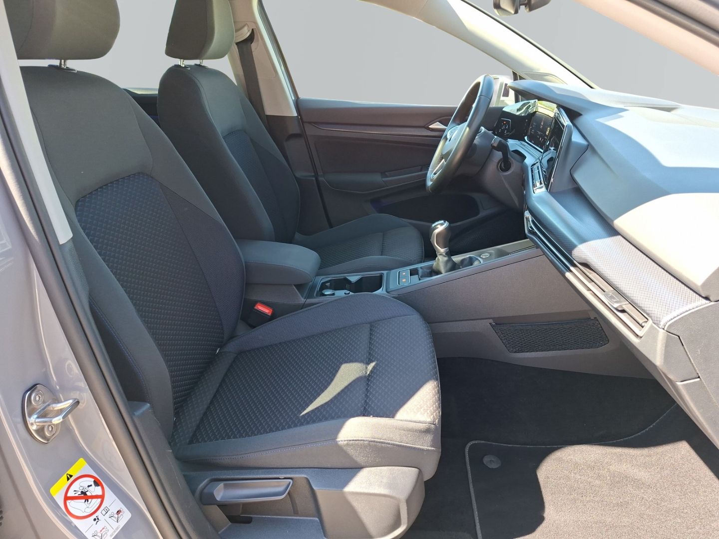 Golf VIII 1.0 TSI United *AHK*SIDEASSIST*PANO*AC