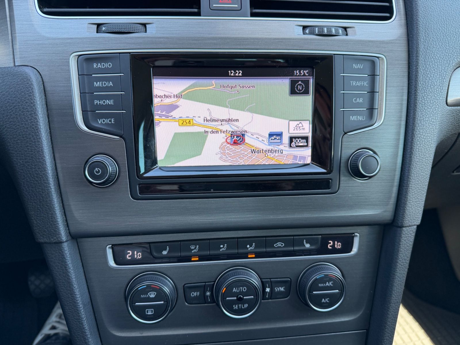 Fahrzeugabbildung Volkswagen Golf VII Lim. Comfortline|Navi|Shz|PDC|2.Hand