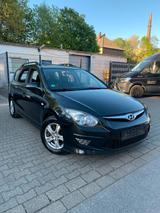 Hyundai i30 CW Edition Plus - Hyundai i30: Edition Plus