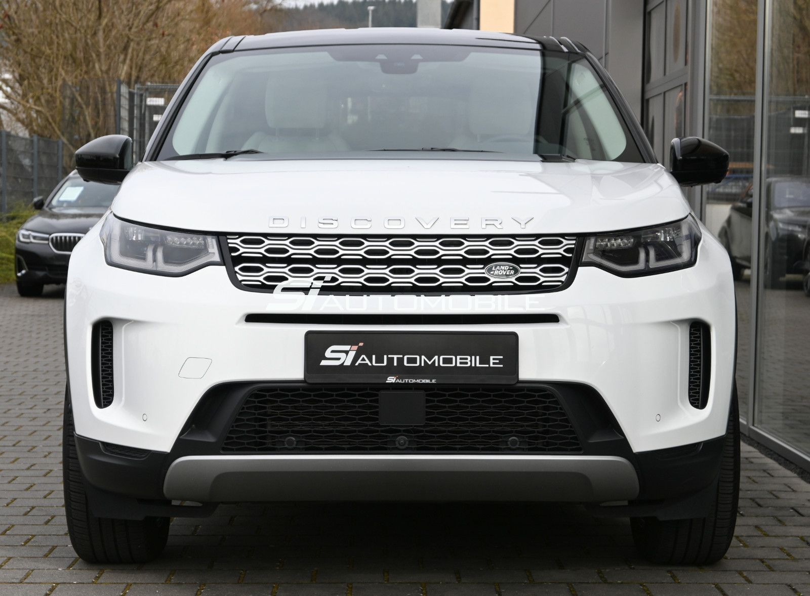 Fahrzeugabbildung Land Rover Discovery Sport D240 AWD Aut. SE °ACC°AHK°STHZ°