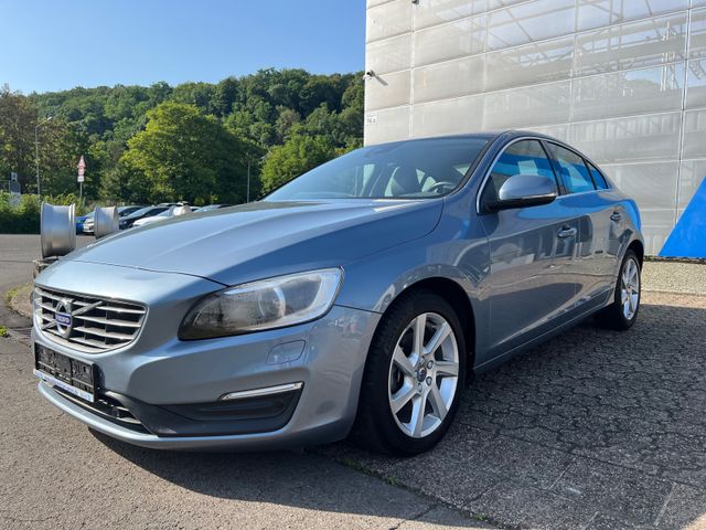 Volvo S60 D3 Momentum *WASSERSCHADEN*