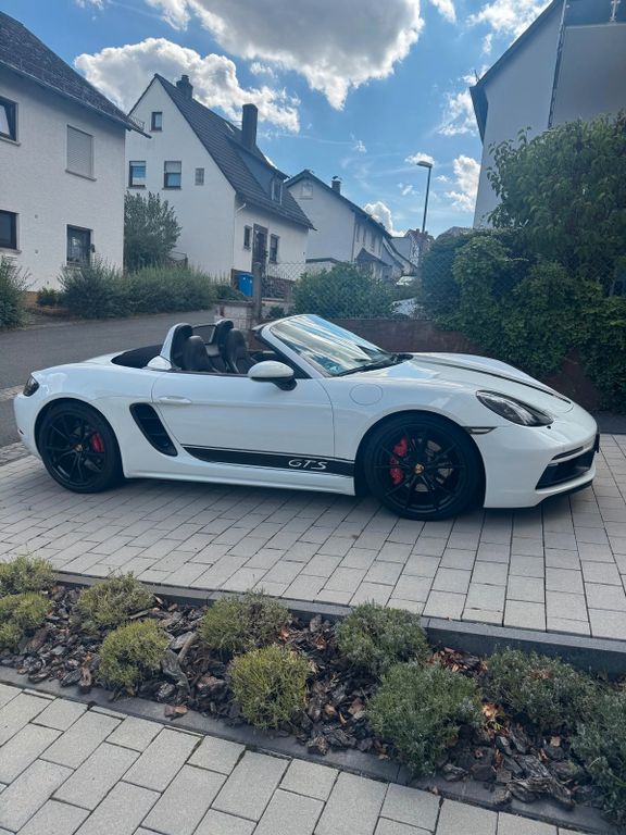Image of Porsche Boxster