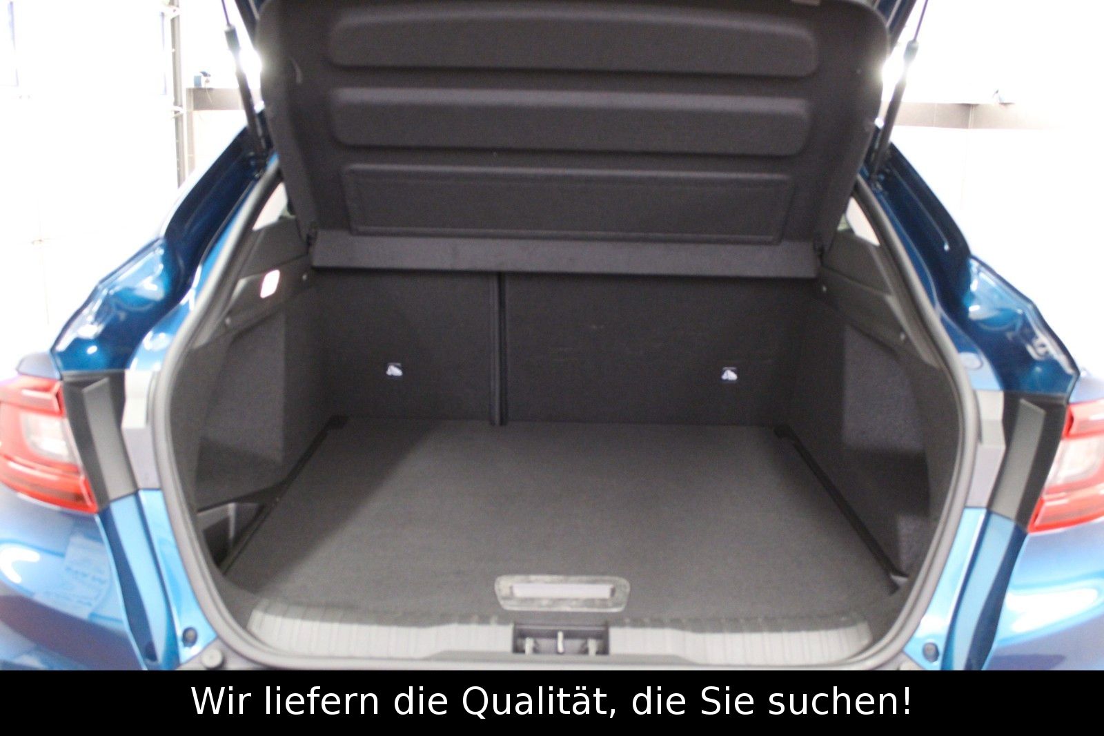 Fahrzeugabbildung Renault Arkana Mild Hybrid 140 EDC Techno