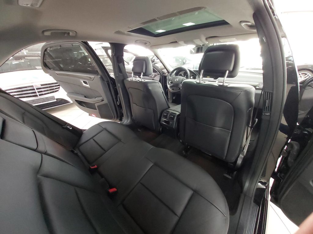 Mercedes-Benz E 300 CDI AVANTGARD LEDER TOTW KAMERA COMAND AHK