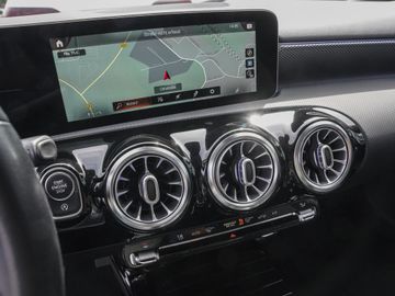 Mercedes A 180 - 12
