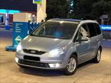 Ford FORD GALAXY 2.0 TDCI GHIA 7-SITZER - Ford Galaxy aus 2007: Ghia