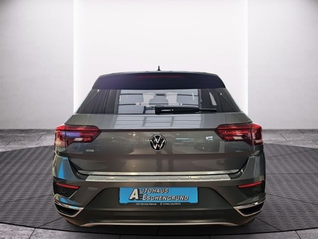 Fahrzeugabbildung Volkswagen T-Roc 1.5 TSI DSG Sport PANO NAVI RFK ASSISTENZ-