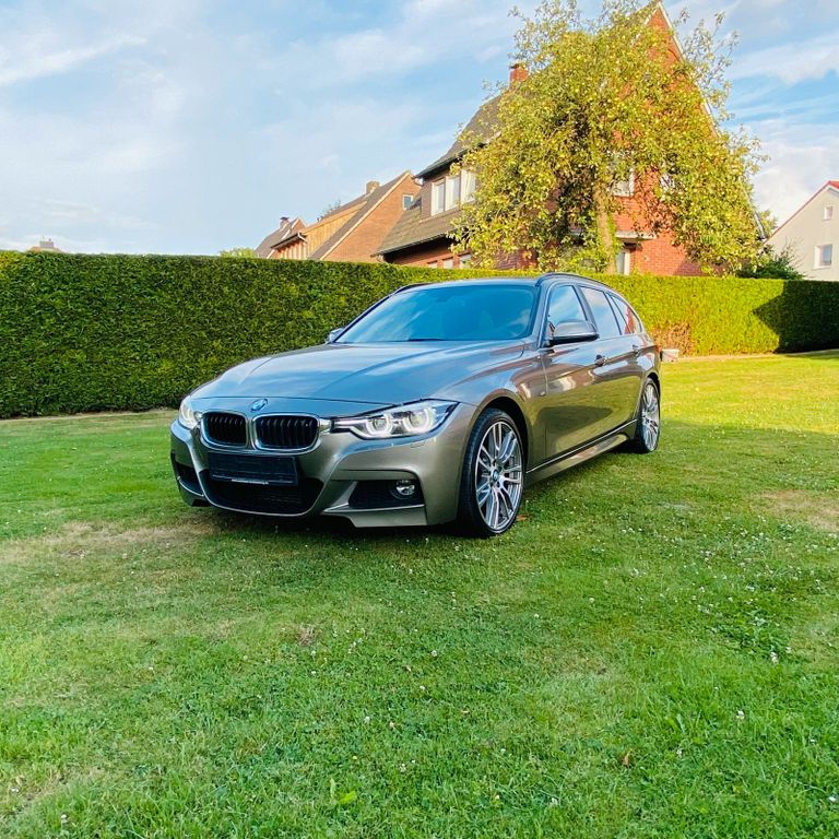 Image of BMW 320