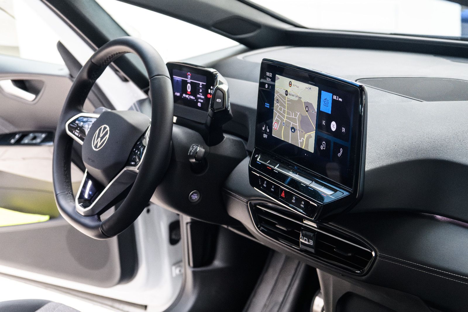 Fahrzeugabbildung Volkswagen ID.3 Pro LED+NAVI+KAMERA+ACC+APP+SHZ+KEYLESS