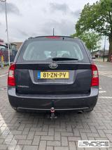 Kia Carens Airco - Manual - gebrauchte Kia Carens aus dem Jahr 2008
