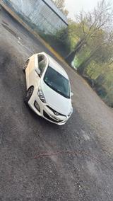 Hyundai i30 - Hyundai i30 mit Diesel-Antrieb: Kleinwagen