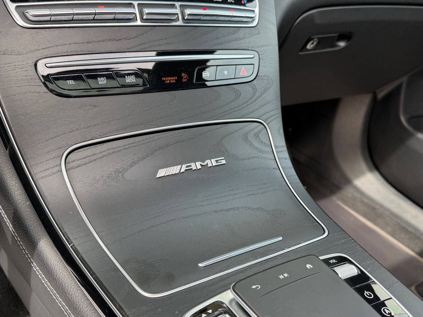 Fahrzeugabbildung Mercedes-Benz GLC 63 AMG Coupe/MBUX/Ambiente/Schiebedach/Kam/