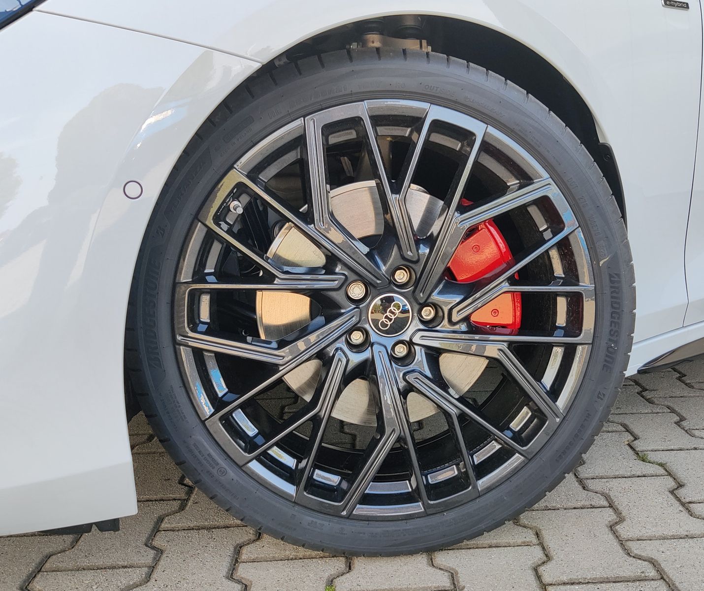 Audi A6 Avant e-hybrid S line edition one AHK/TechPlu imagem 3