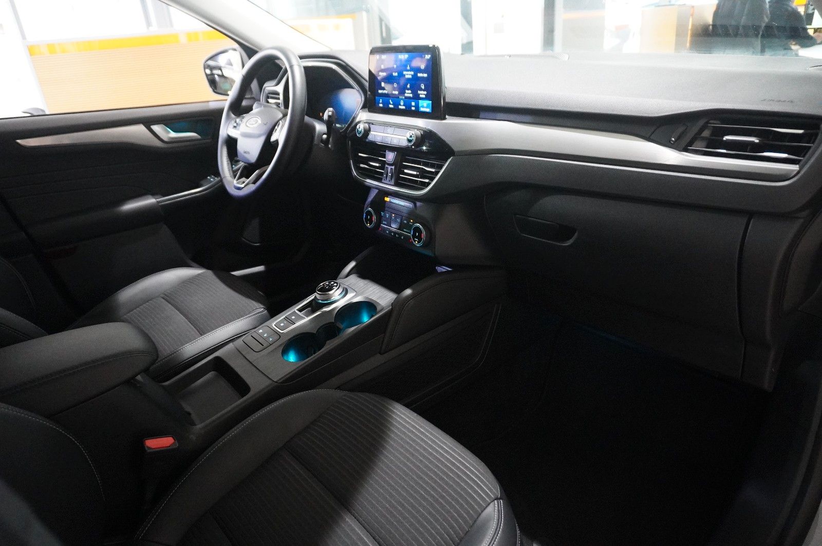 Fahrzeugabbildung Ford Kuga 2.5 HYBRID TITANIUM X 4X4 NAVI/LED/KAMERA