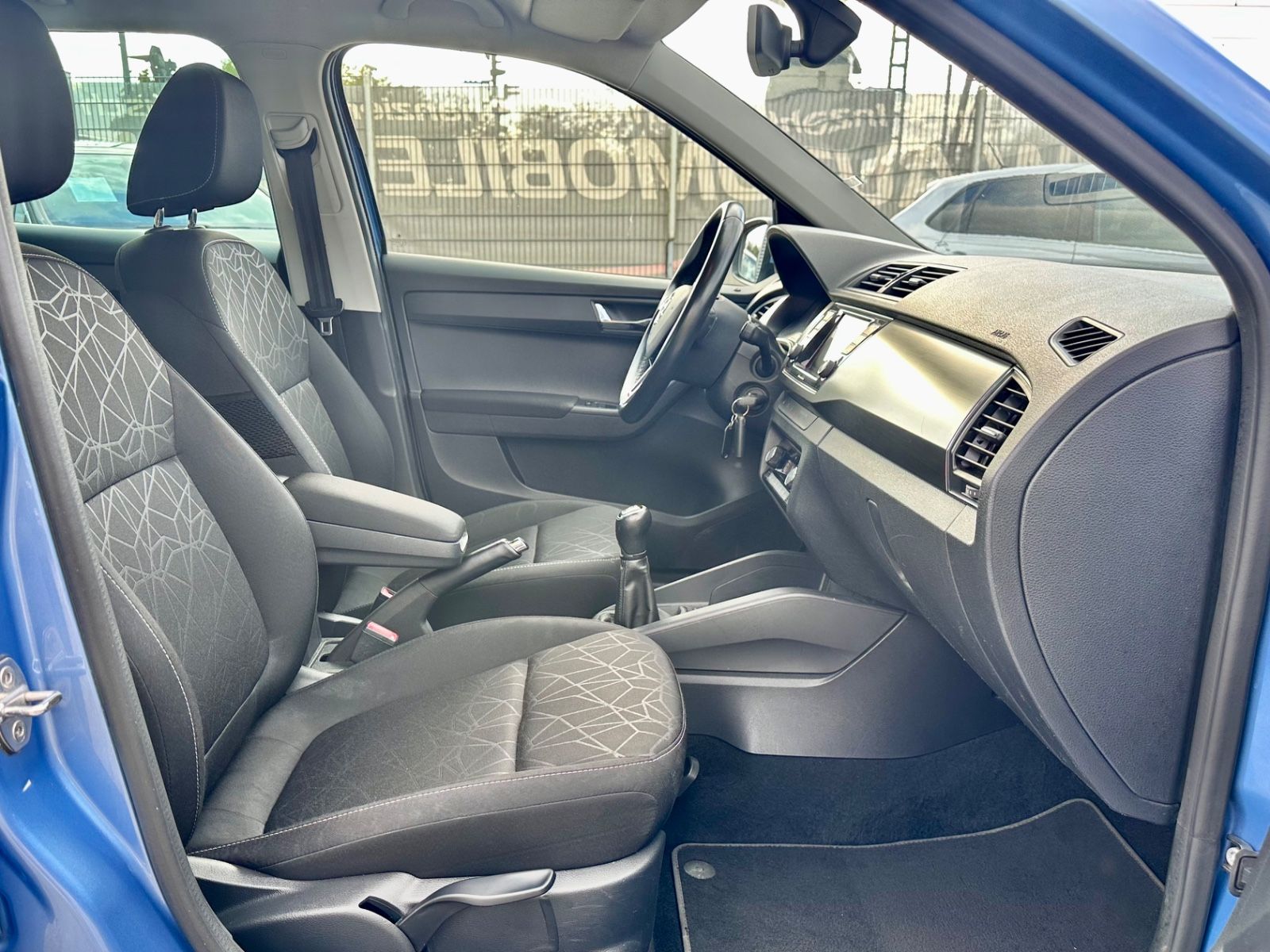 Fahrzeugabbildung SKODA FABIA COMBI CLEVER*MOD.2019+KAMERA*