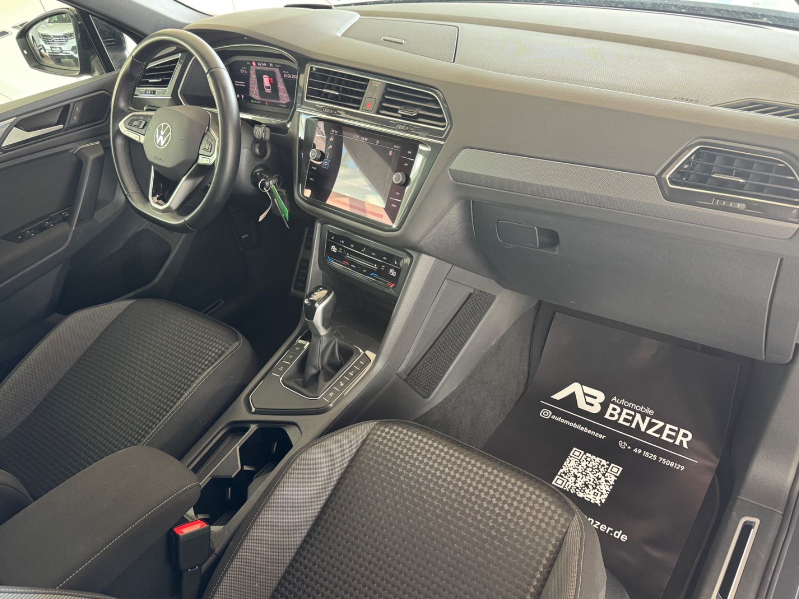 Fahrzeugabbildung Volkswagen Tiguan Active eHybrid/Navi/LED/AHK/HUD/360°Cam/