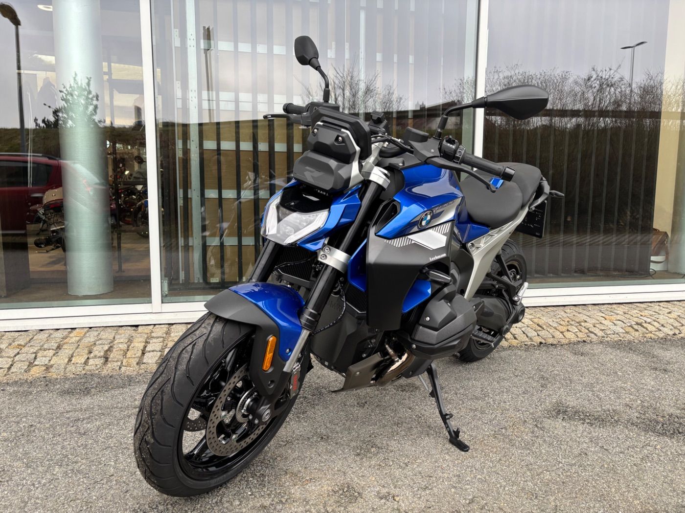 Fahrzeugabbildung BMW R 1300 R Exclusive 3 Pakete