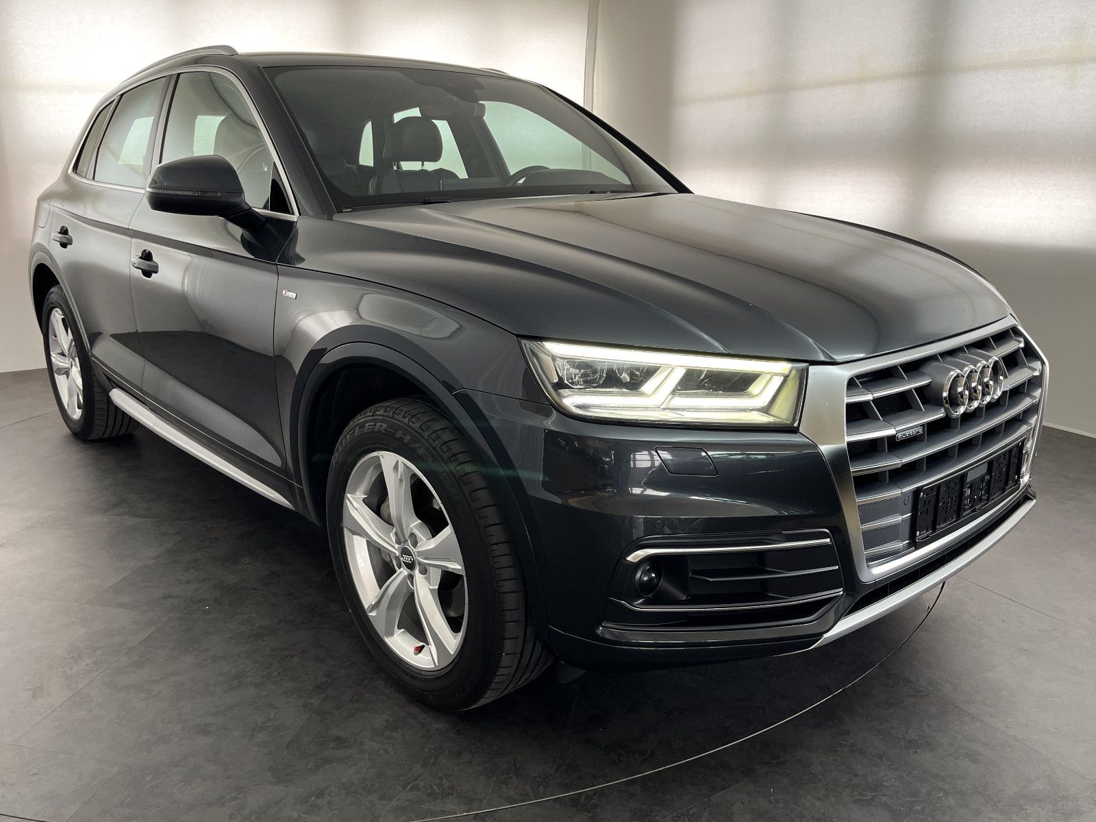 AUDI Q5 2.0 TDI 140kW S tronic quattro sport