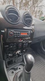 Dacia DUSTER 1.6 16V 105 KLIMA + LEDER + PARKTRONIK - Dacia Duster: 16v