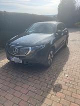 Mercedes-Benz EQC 400 4MATIC AMG Line AMG Line Mit Werksgarant - schwarze Mercedes-Benz EQC