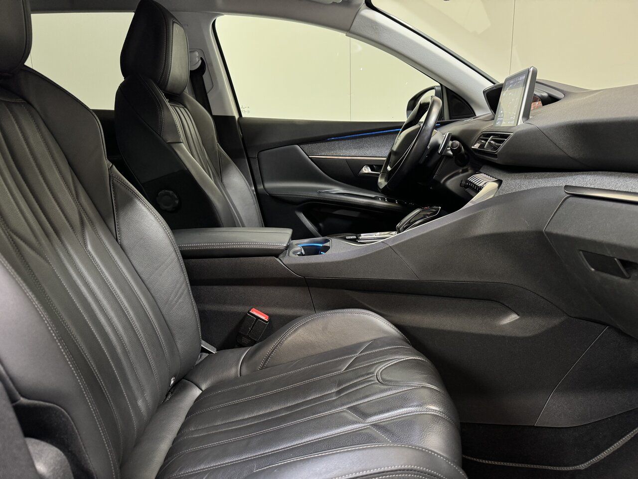 Peugeot 3008 1.2i Benzine Automaat - Radio - GPS - Topst imagem 2
