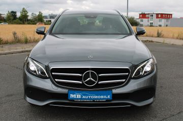 Mercedes E 200 - 3