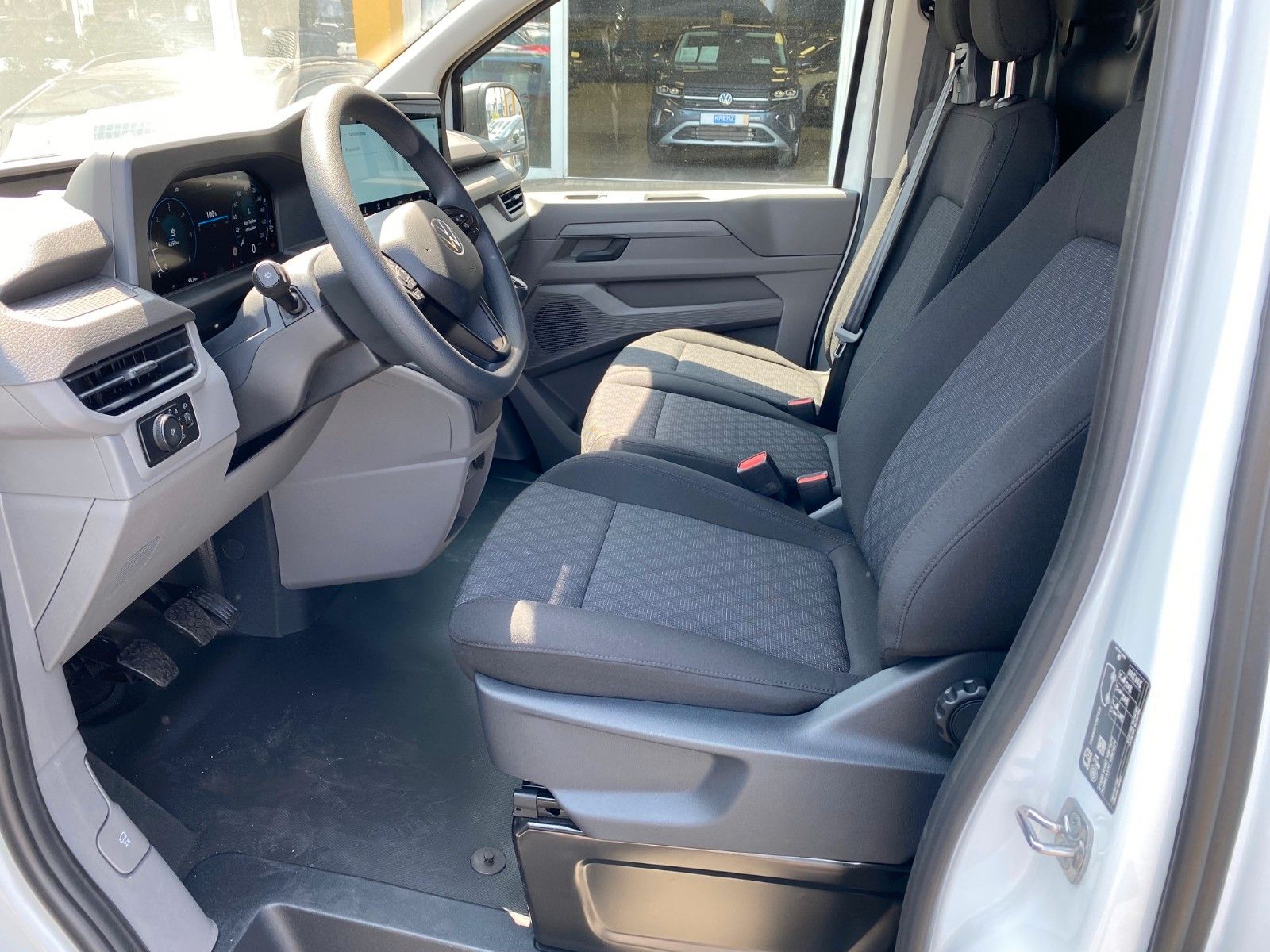 Fahrzeugabbildung Volkswagen T7 2.0 TDI+App+PDC+sofort verfügbar+2x Heckflüge