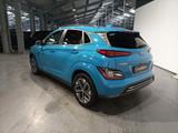 Hyundai Kona Trend Elektro 39,2 LED|ParkPilot|Sitzhz|ACC - blaue Hyundai KONA Elektro