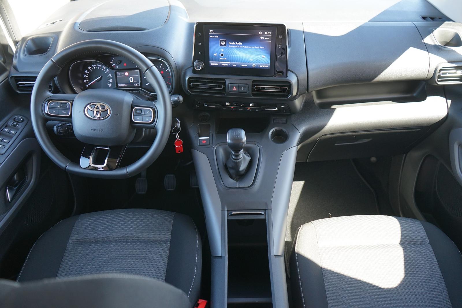 Toyota Proace City Verso 1.2 L1 Navi ACC Kamera DAB PDC