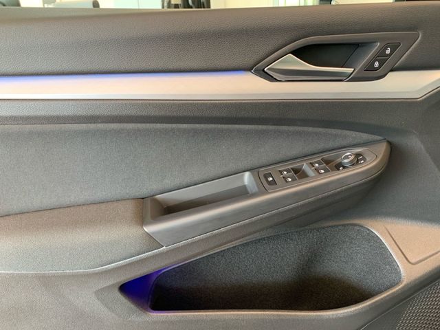 Golf VIII 1.0 TSI LIFE LED+NAVI+DCP+APP+SITZHZG+