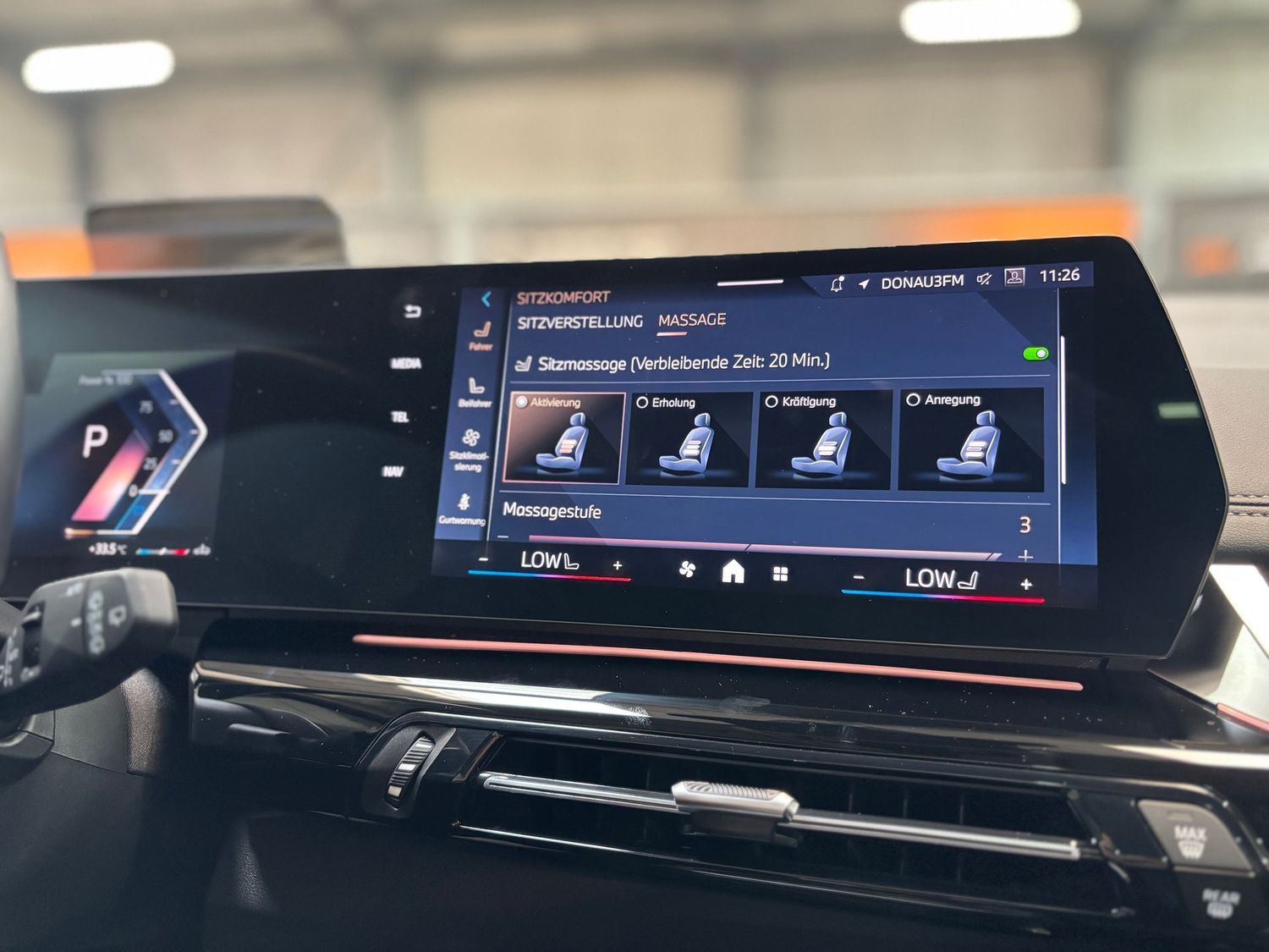 Fahrzeugabbildung BMW 218 Active Tourer Luxury Line Pano#HeadUp#H&K#Ka