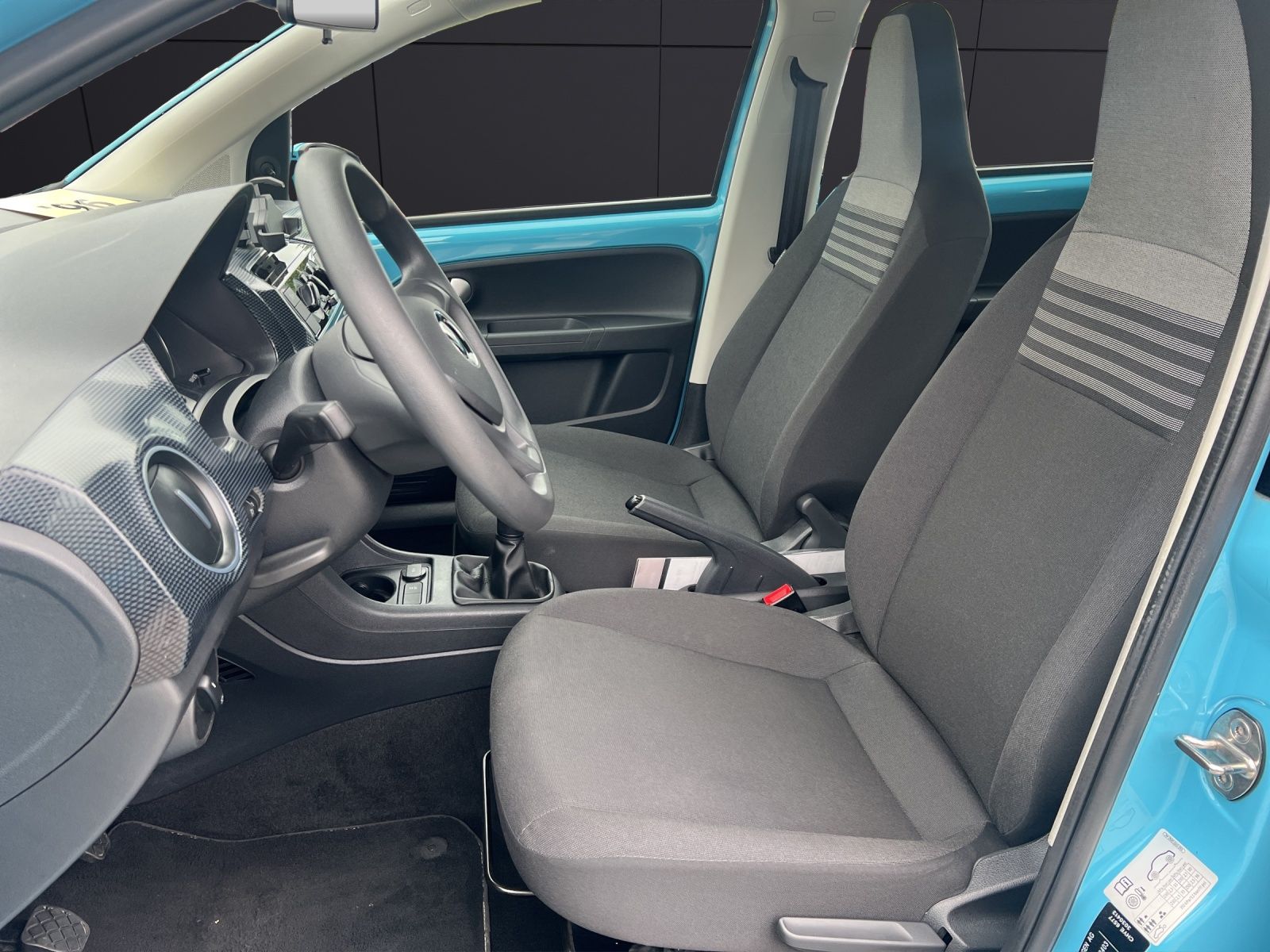 Fahrzeugabbildung Volkswagen up! 1.0 Klima Allwetter LED-TFL Radio
