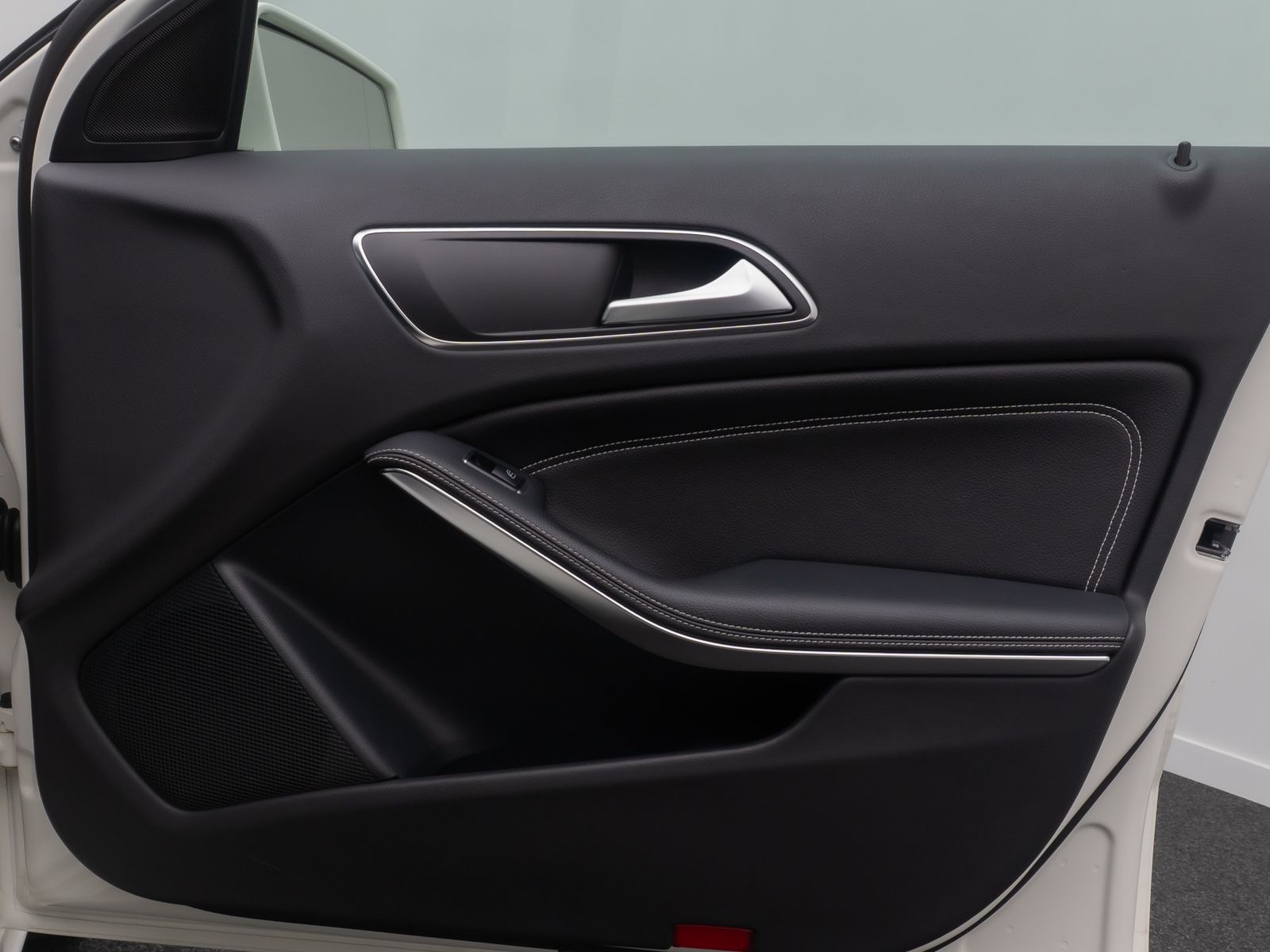 Fahrzeugabbildung Mercedes-Benz A180 BlueEfficiency Tempomat LED ParkAss NAVI