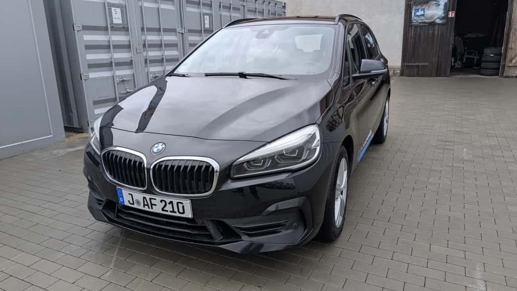 BMW 218d Active Tourer Advantage HiFi LED Navi Shz