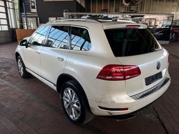 Volkswagen Touareg - 4